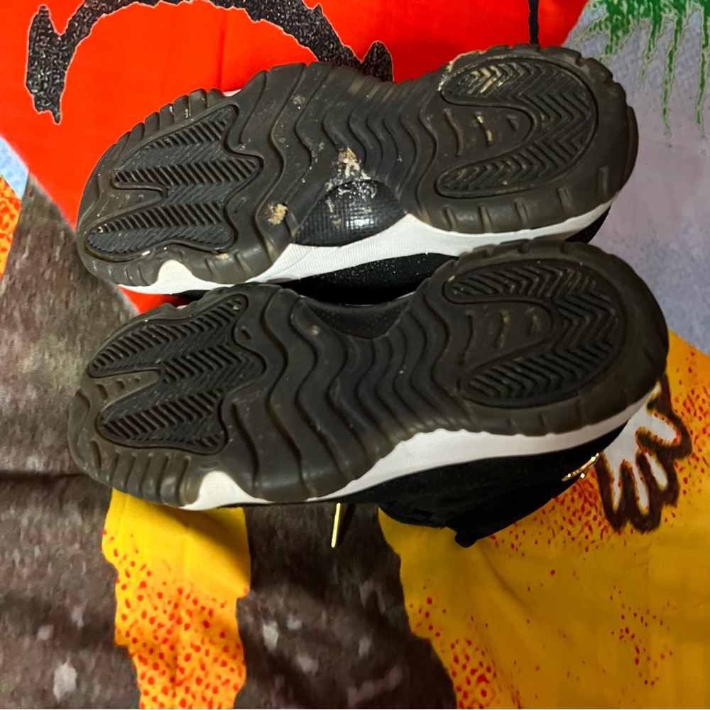 Air Jordan 11 - Picture 9 of 9